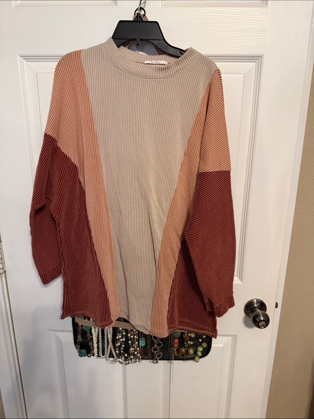 Colorblock Ribbed Long-Sleeve shirt- Beige & Rust